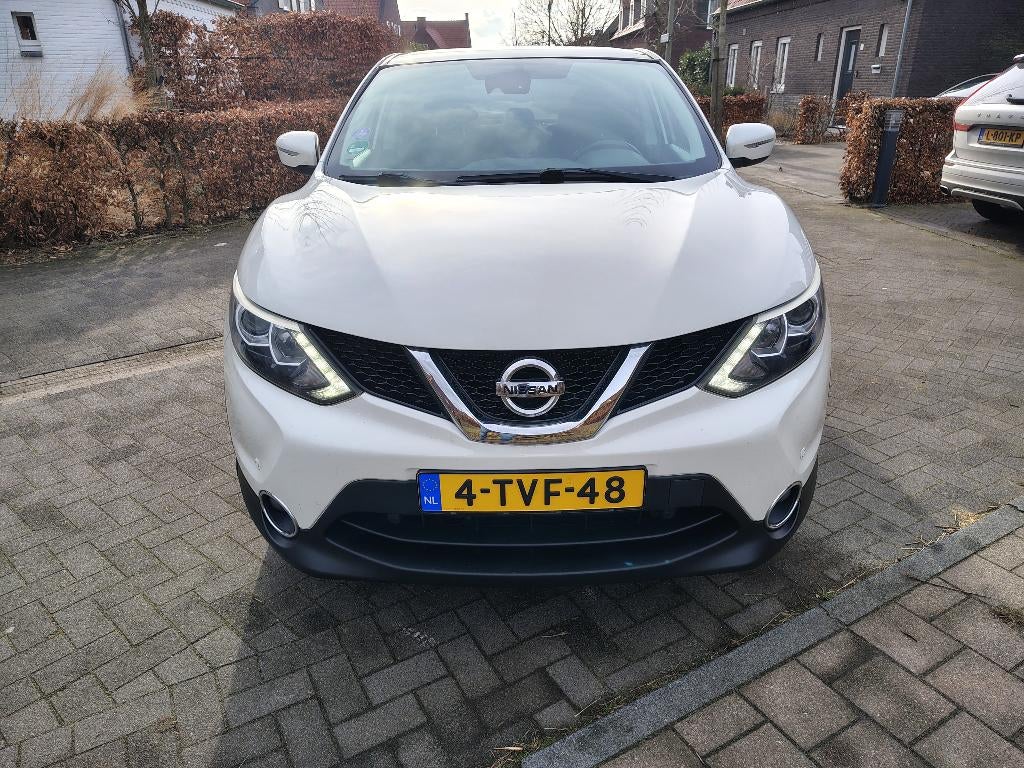 Nissan Qashqai 1.2 Dig-t 85KW 2WD 2014 Wit, Auto's, Voorwielaandrijving, Euro 5, Stof, Zwart