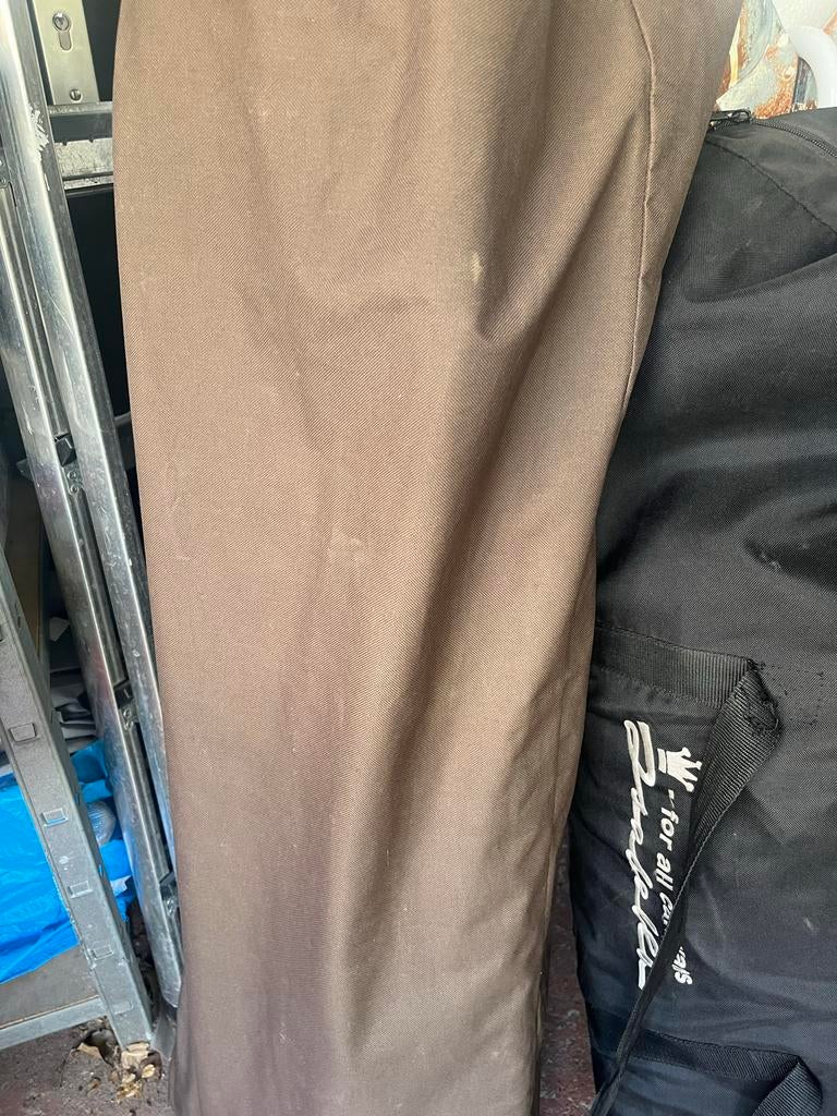 Isabella voortent Ambassador, Ophalen, Zo goed als nieuw, Isabella