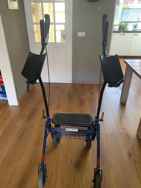 Moretti RP691 Rollator met onderarmschalen, Ophalen, Opvouwbaar, Zo goed als nieuw