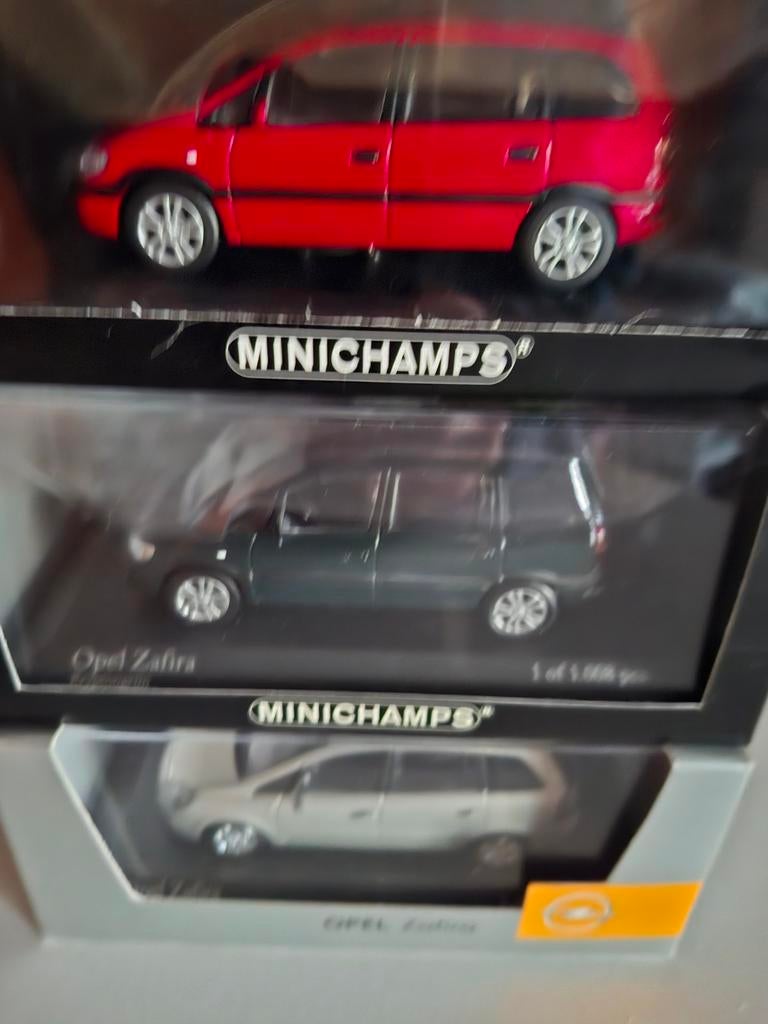 Opel zafira  3 kleuren, Hobby en Vrije tijd, Ophalen of Verzenden, Auto