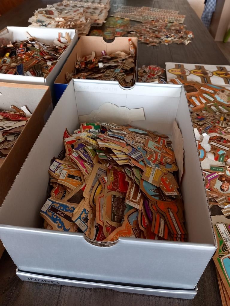 Duizenden Sigarenbandjes, Ophalen of Verzenden