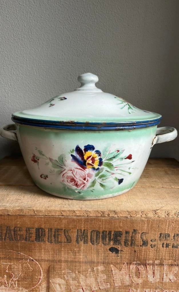 Frans emaille pan met viooltjes, Antiek en Kunst, Ophalen of Verzenden