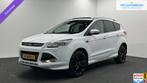 Ford Kuga 1.5 Titanium Styling Pack 4WD PANO TREKHAAK NAVI C, Auto's, Ford, Automaat, 4 cilinders, Lichtsensor, Wit