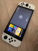 Nintendo Switch OLED met Nyxi controllers en case, Spelcomputers en Games, Ophalen, Overige genres, 1 speler, Zo goed als nieuw