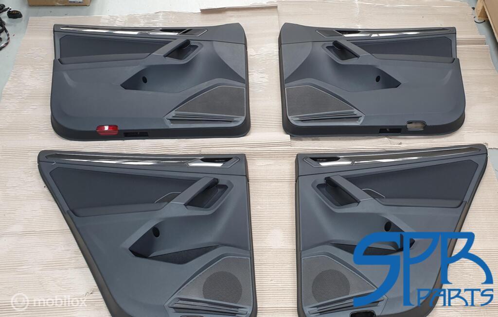 TIGUAN 5NA LEDER LEER Deurpaneel SET DEURKAARTEN DEURPANELEN, Volkswagen, Nieuw, Ophalen of Verzenden, Volkswagen