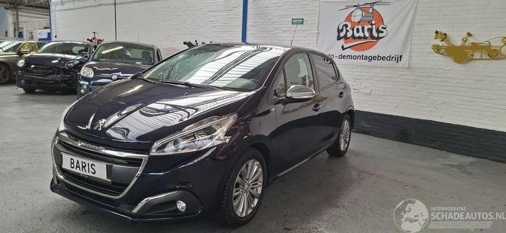 Peugeot 208 1.2 PureTech Active (bj 2017), Auto diversen, Schadeauto's, Peugeot, Handgeschakeld, Benzine, Hatchback, Blauw