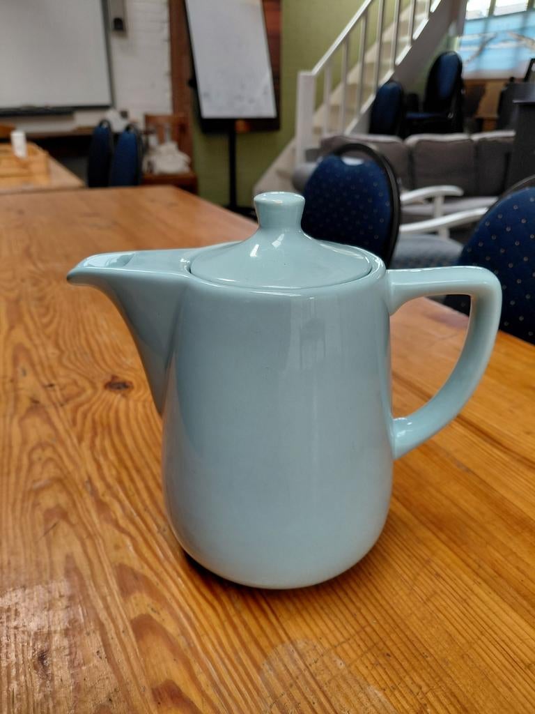 Mooie porceleinen koffie of theekan. Merk: House Doctor, Ophalen of Verzenden, Overige stijlen, Kop(pen) en/of Schotel(s), Glas