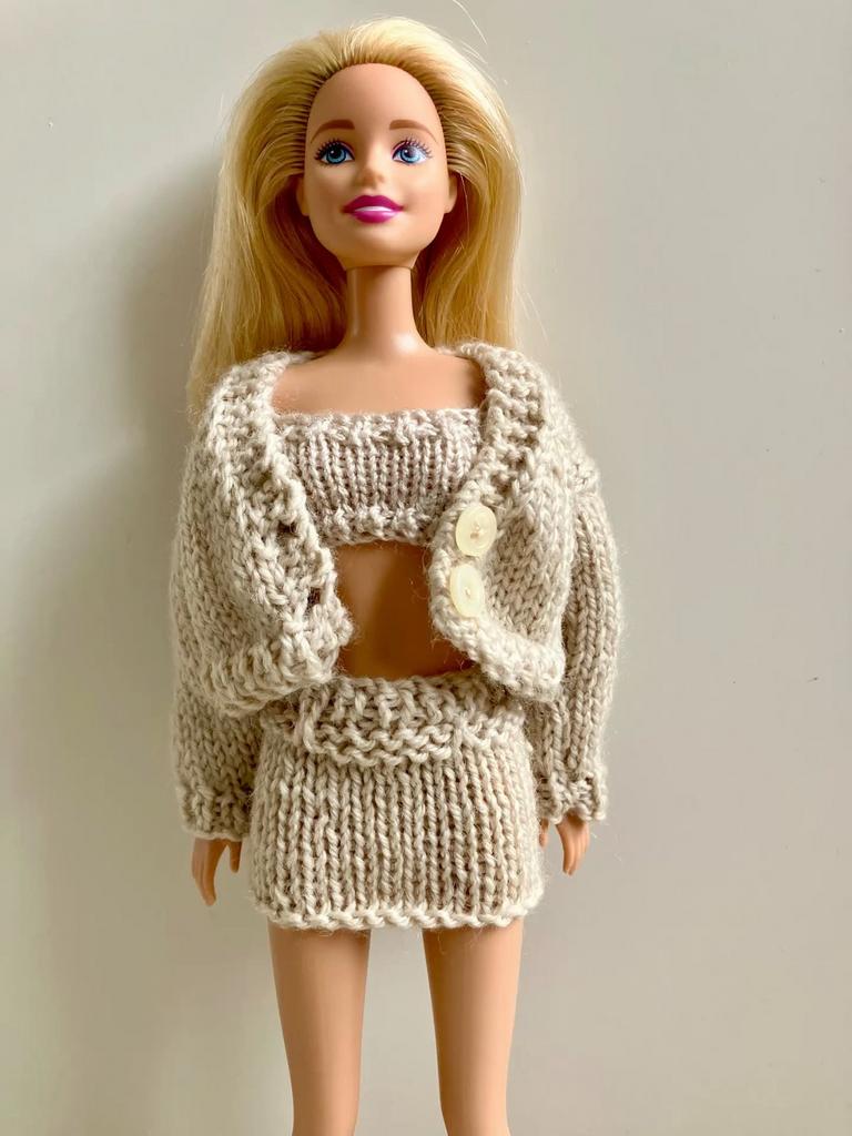 Gebreide barbie outfits, meer foto’s, prijs in beschrijving, Ophalen of Verzenden, Nieuw, Kleertjes