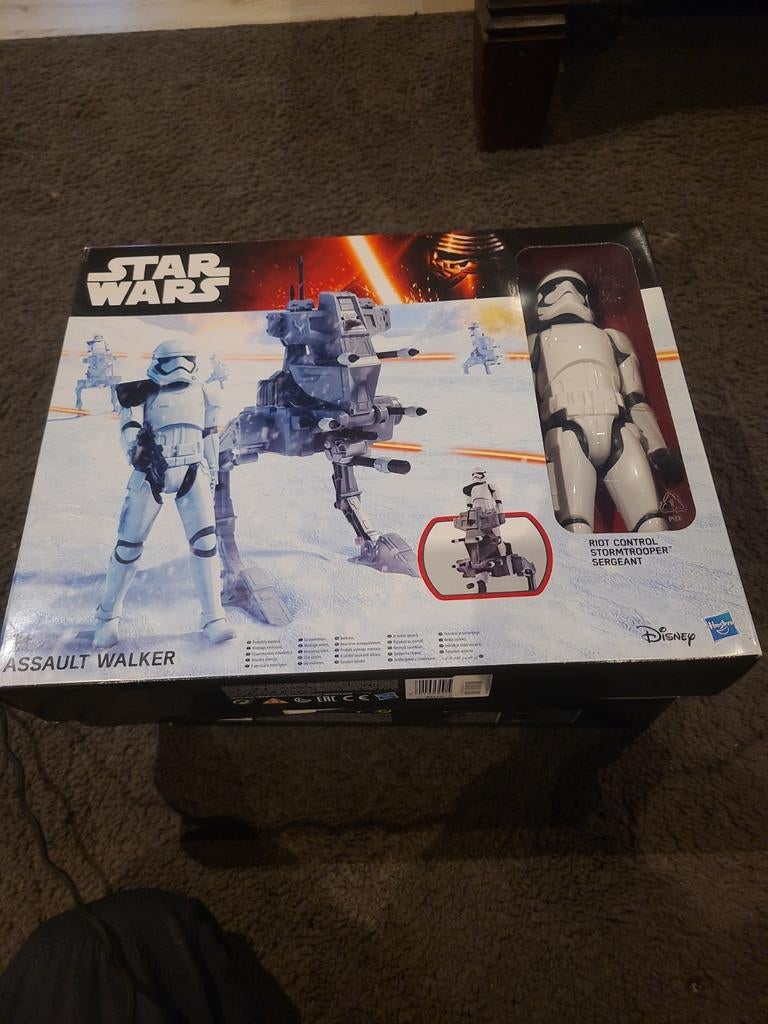 Star Wars Assault Walker met Riot Control Stormtrooper, Ophalen of Verzenden