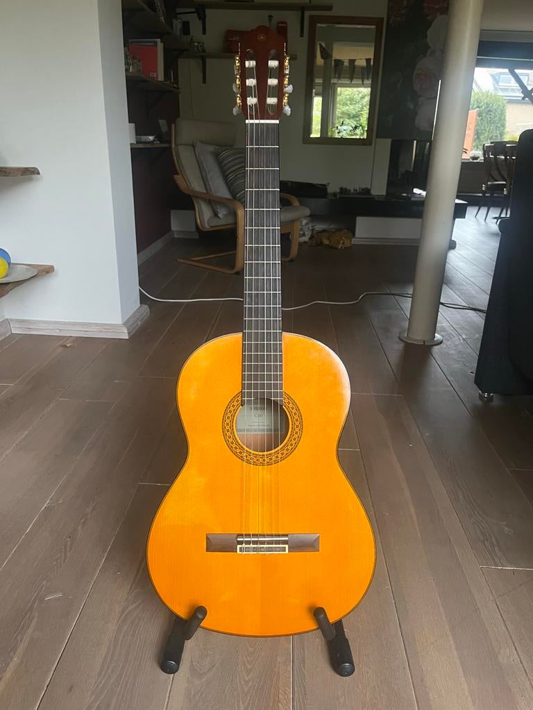 yamaha klassieke gitaar, Muziek en Instrumenten, Ophalen, Zo goed als nieuw, Klassieke of Spaanse gitaar
