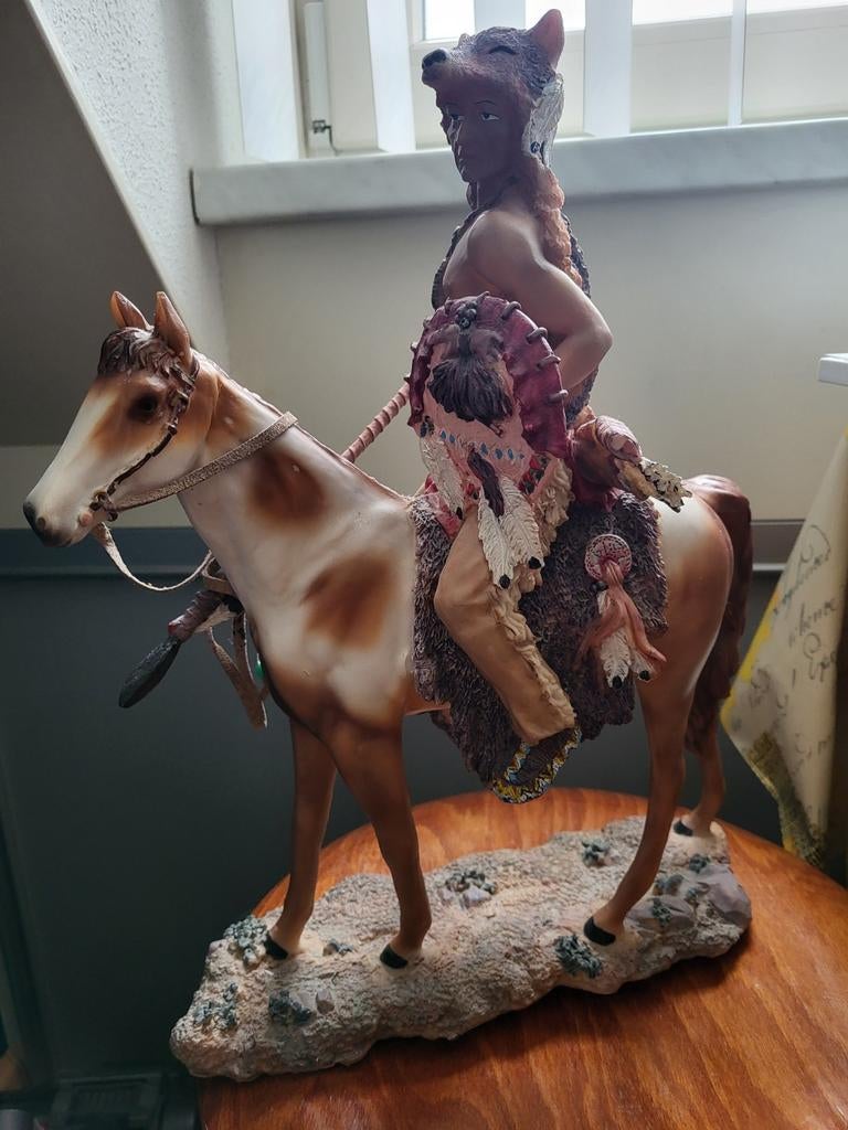 Beeld indiaan op paard, Verzamelen, Beelden en Beeldjes, Ophalen of Verzenden, Zo goed als nieuw, Dier