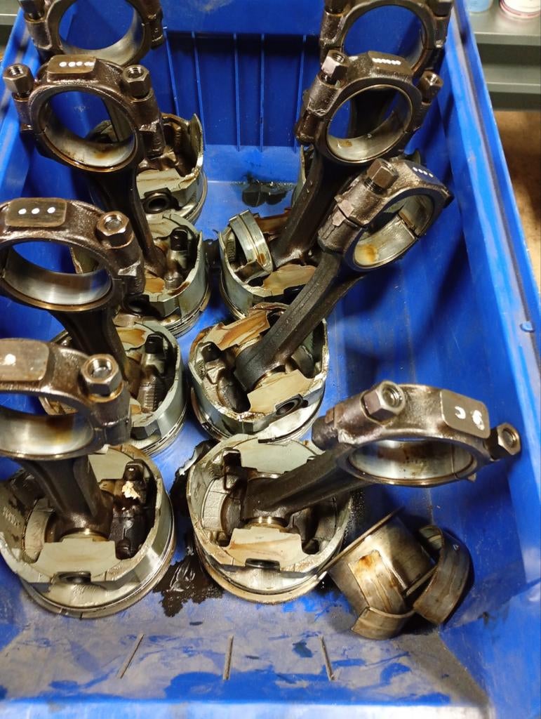 Chevrolet 350 set zuigers met drijfstangen, Ophalen, Chevrolet