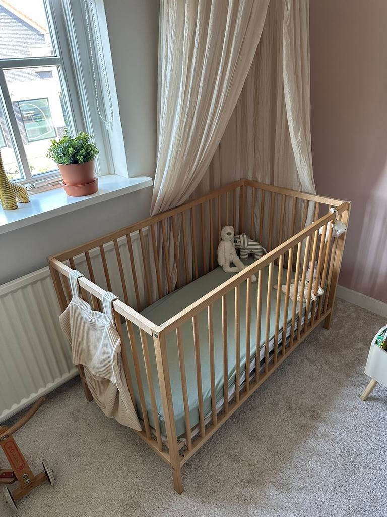 Sniglar ledikant ikea, Kinderen en Baby's, Babywiegjes en Ledikanten, Ophalen, Zo goed als nieuw, Ledikant