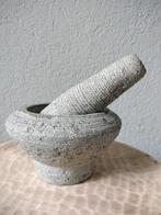 Handgemaakte granieten ruwe Vijzel met stamper - tjobek, Ophalen, Zo goed als nieuw