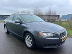 Volvo S80 2.4 D5 Kinetic (bj 2007, automaat), Auto's, Gebruikt, 2000 kg, Bedrijf, Diesel