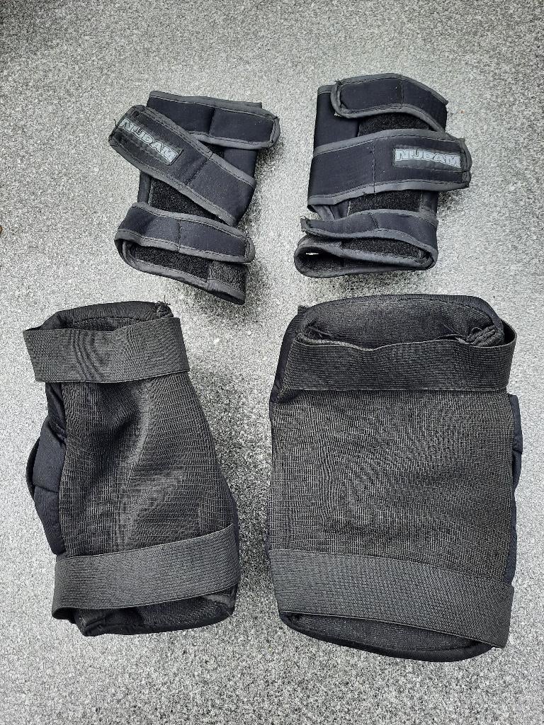 Knie en pols bescherming maat L, Sport en Fitness, Skeelers, Ophalen, Gebruikt, Bescherming