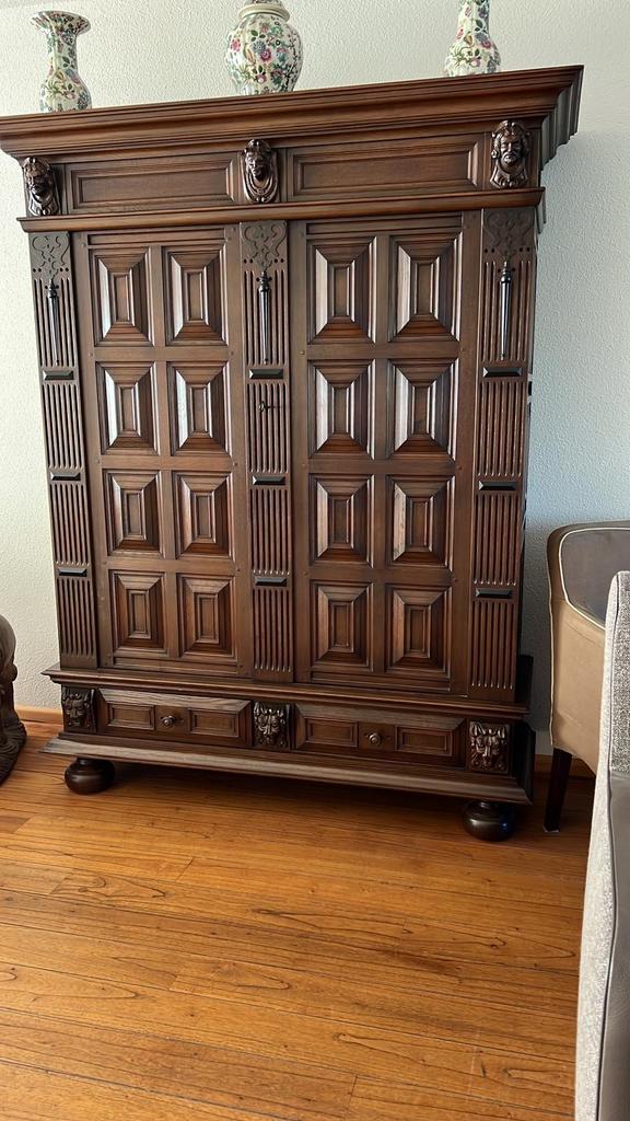 Kast gratis ophalen, Antiek en Kunst, Antiek | Meubels | Kasten, Ophalen