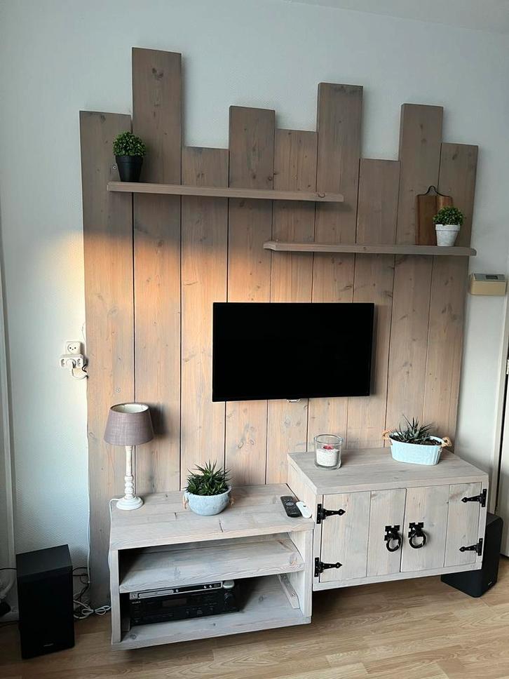 Unieke handgemaakte TV meubel kast met wandpaneel, Huis en Inrichting, Kasten | Televisiemeubels, Zo goed als nieuw, 200 cm of meer