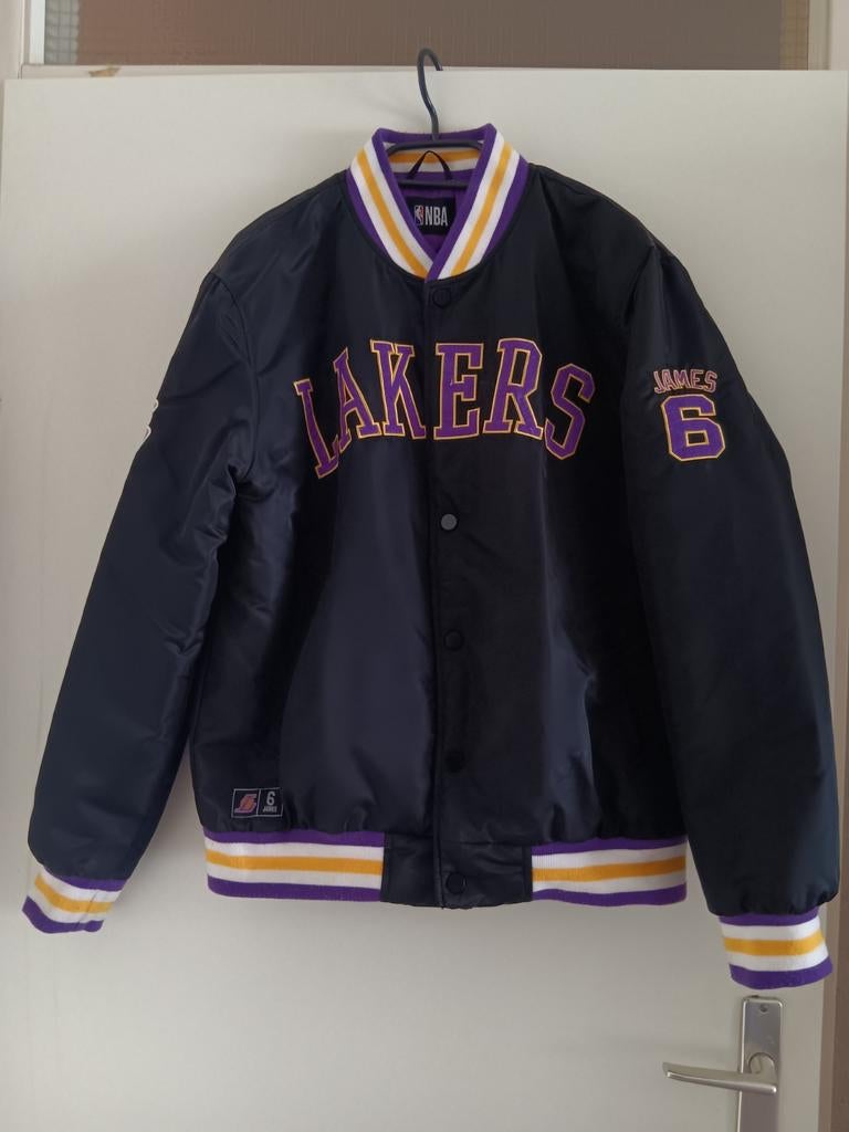 NBA Lakers jacket mt m, Ophalen of Verzenden, Zo goed als nieuw, Zwart