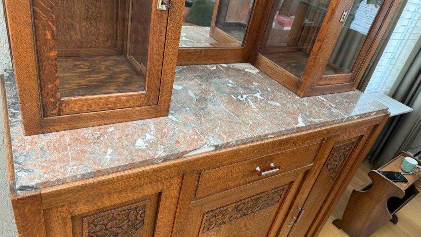 Antieke kast met marmeren plaat, Antiek en Kunst, Antiek | Meubels | Kasten, Ophalen