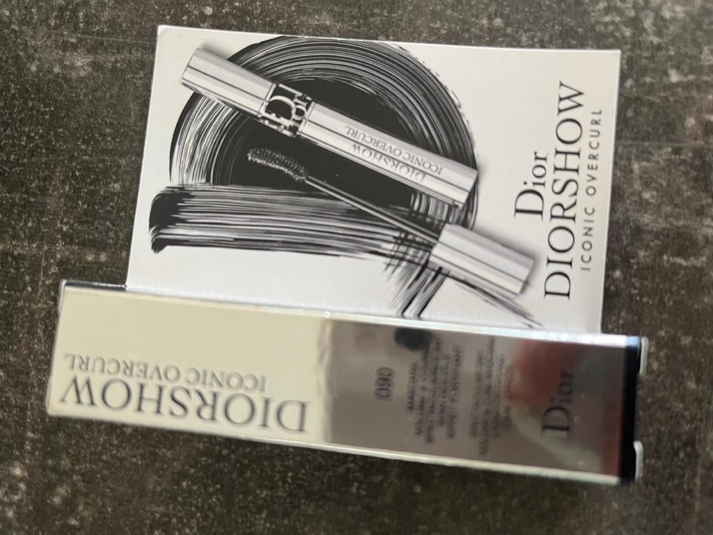 mascara small size black Diorshow, Sieraden, Tassen en Uiterlijk, Uiterlijk | Cosmetica en Make-up, Ogen, Verzenden, Zwart, Nieuw