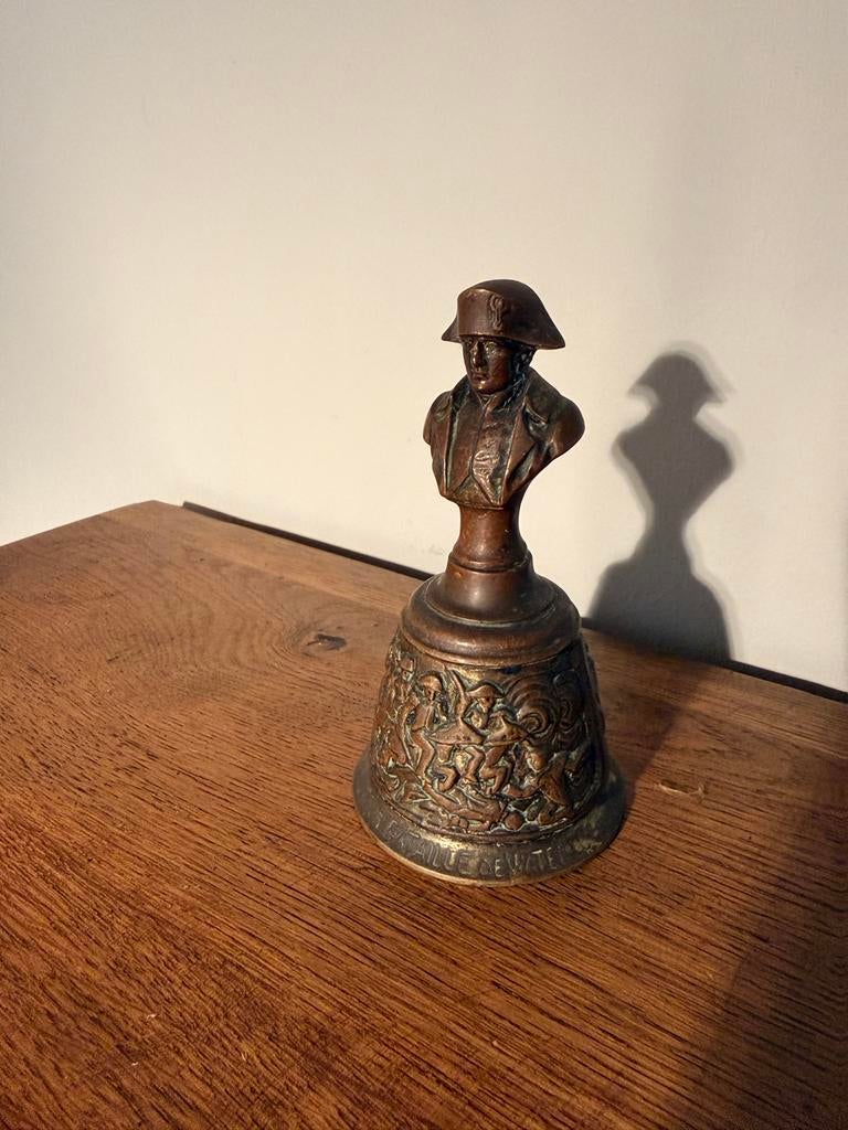 Antieke bronzen bel met reliëfdecoratie - Napoleon, Ophalen of Verzenden
