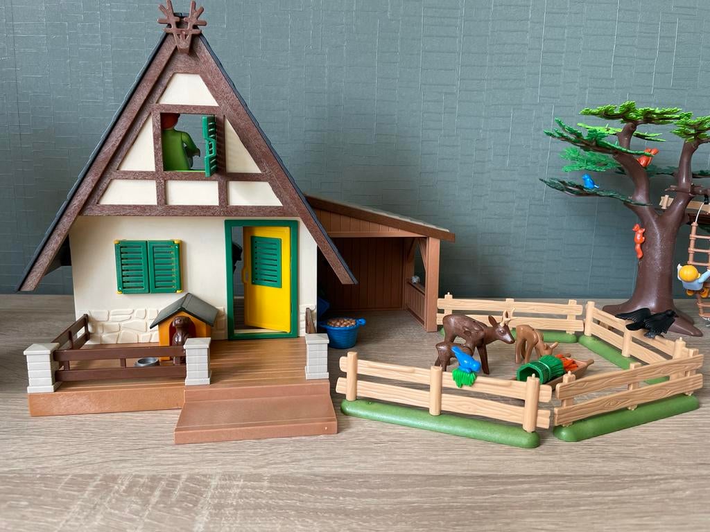 Playmobil Boswachtershuis boomhut en dierenweide 4207 & 4208, Kinderen en Baby's, Speelgoed | Playmobil, Ophalen, Zo goed als nieuw