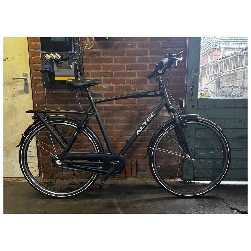 bijna nieuwe 28"Altec Delta herenfiets met 3 versn!, Fietsen en Brommers, Versnellingen, Zo goed als nieuw, 57 tot 61 cm, Ophalen