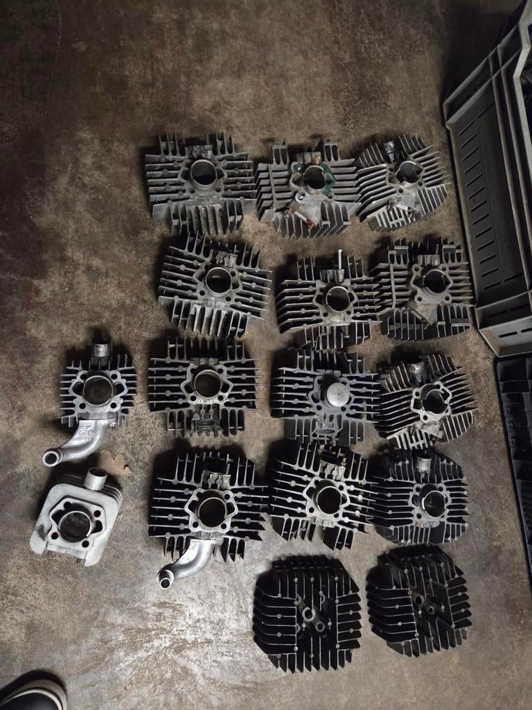 Grote partij kreidler cilinders. Mahle, Ophalen of Verzenden, Gebruikt, Cilinder