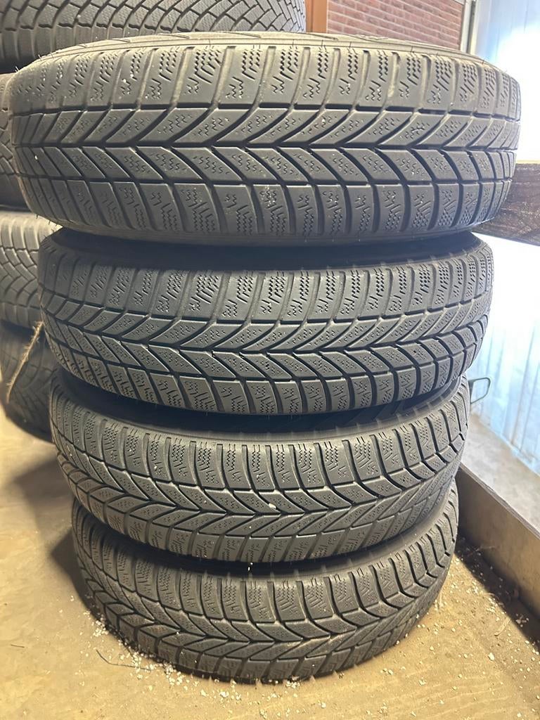 Stalen velgen met winterbanden 155/80R13 Vredestein Snowtrac, Ophalen of Verzenden