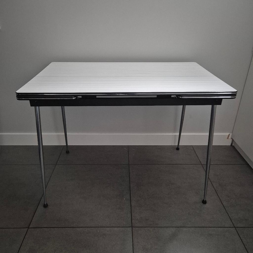 Vintage Formica eettafel, Huis en Inrichting, Tafels | Eettafels, Ophalen, Overige materialen, Gebruikt, 100 tot 150 cm