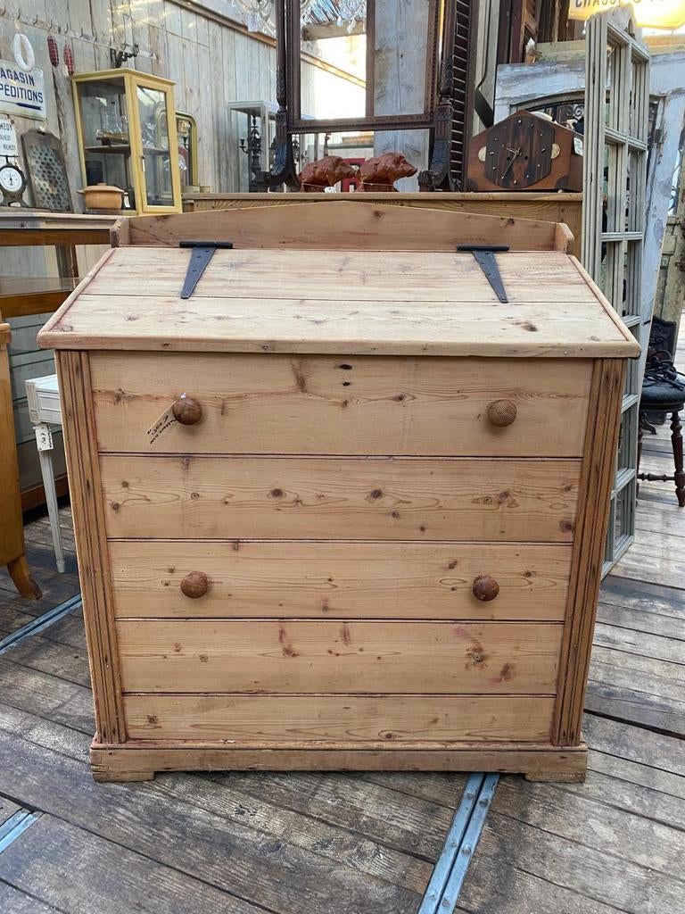 Oud grenen landelijke voorraadkist speelgoedkist kist, Antiek en Kunst, Curiosa en Brocante, Ophalen