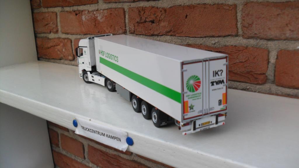 WSI  Mercedes - Benz  Actros  MP4  van  H.S.F., Ophalen of Verzenden, Nieuw, Bus of Vrachtwagen, Wsi