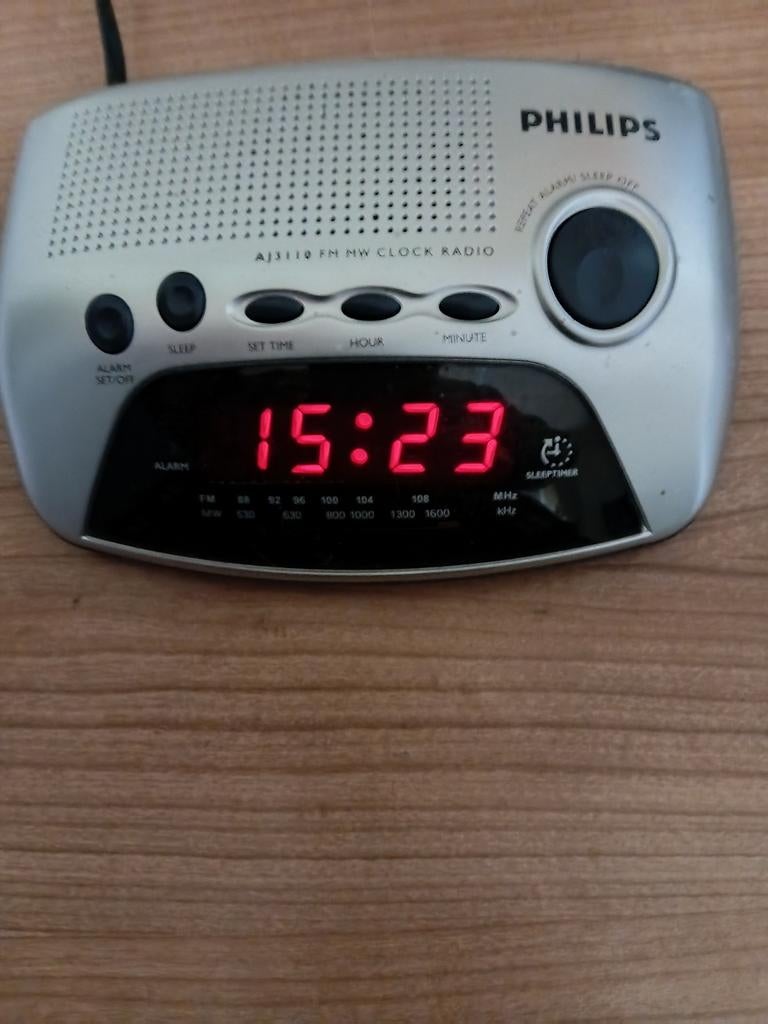 Klok radio met alarm philips, Ophalen, Zo goed als nieuw