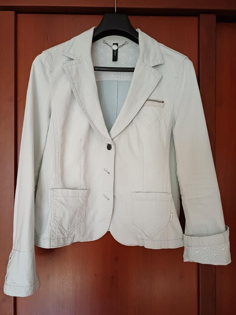 Te koop: Mooi sportief gekleed jasje Marccain, Maat 38/40 (M), Blauw, Ophalen of Verzenden, Jasje