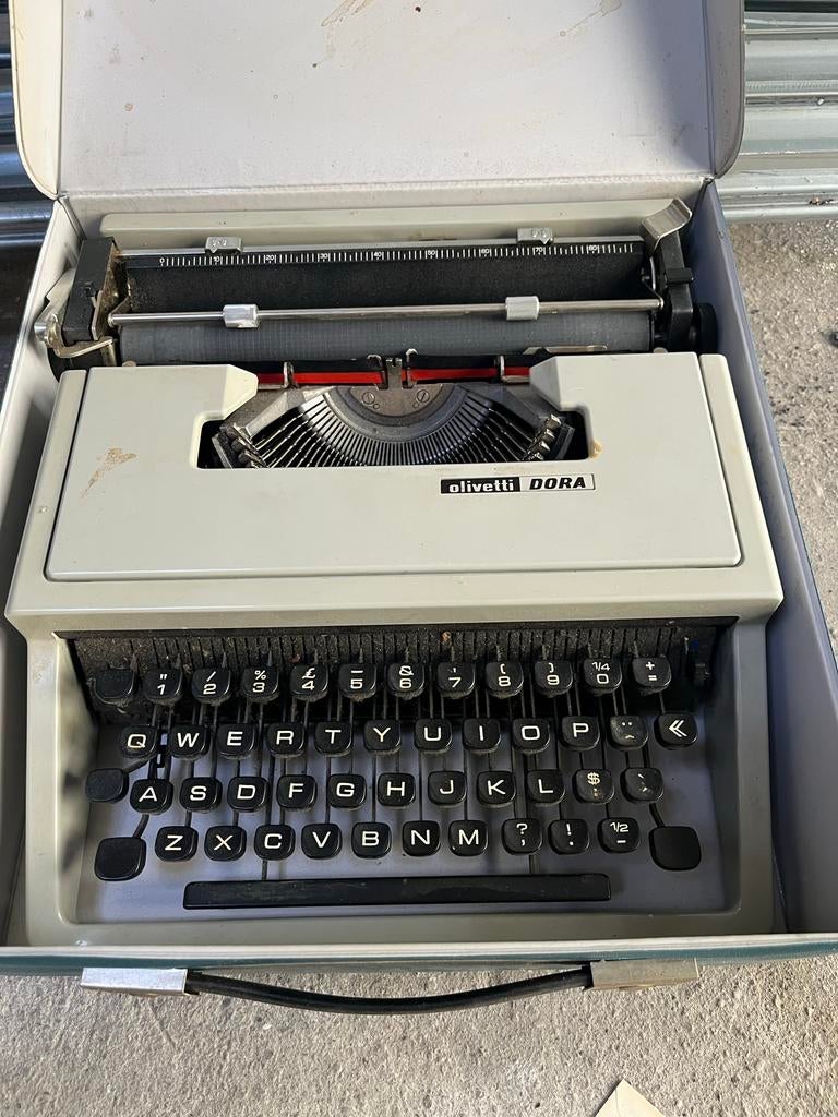 Typemachine, Ophalen of Verzenden, Zo goed als nieuw