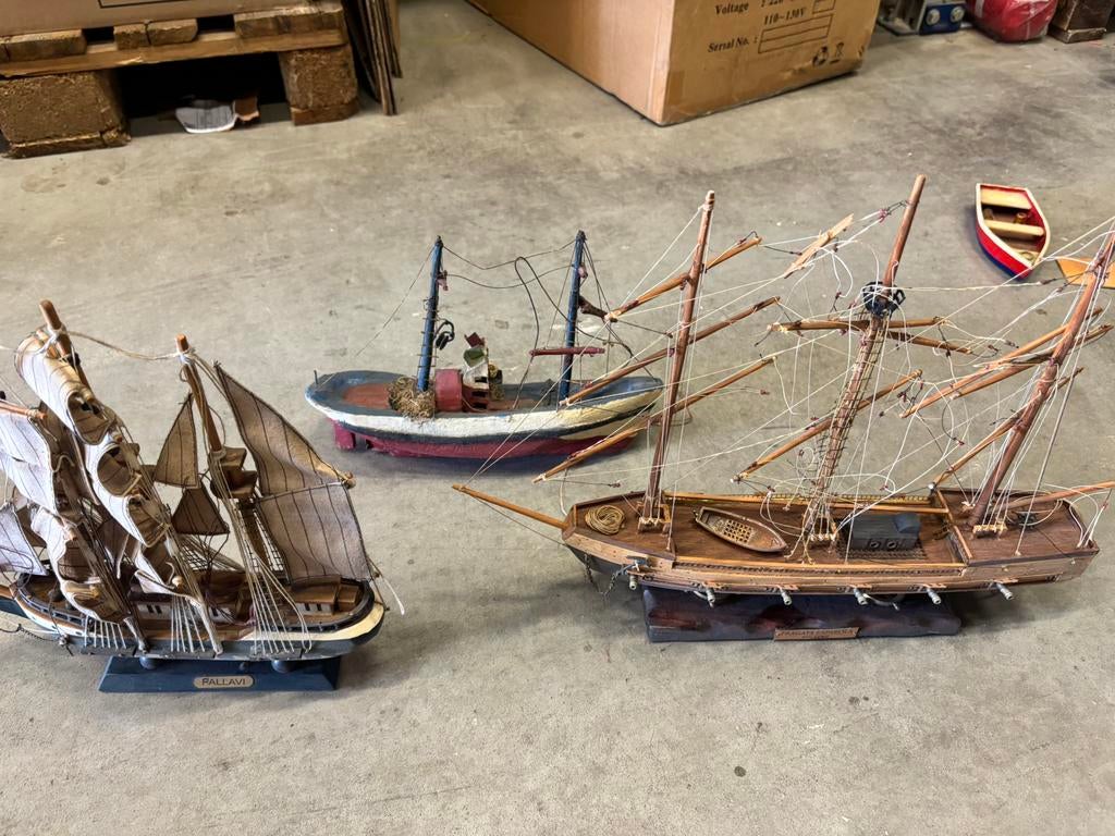 3x decoratieve scheepsmodellen, Ophalen, Gebruikt