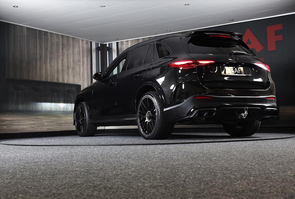 Mercedes-Benz GLC-klasse 300e 4MATIC AMG 63 Look / Memory /, Auto's, Automaat, Gebruikt, 2255 kg, Origineel Nederlands