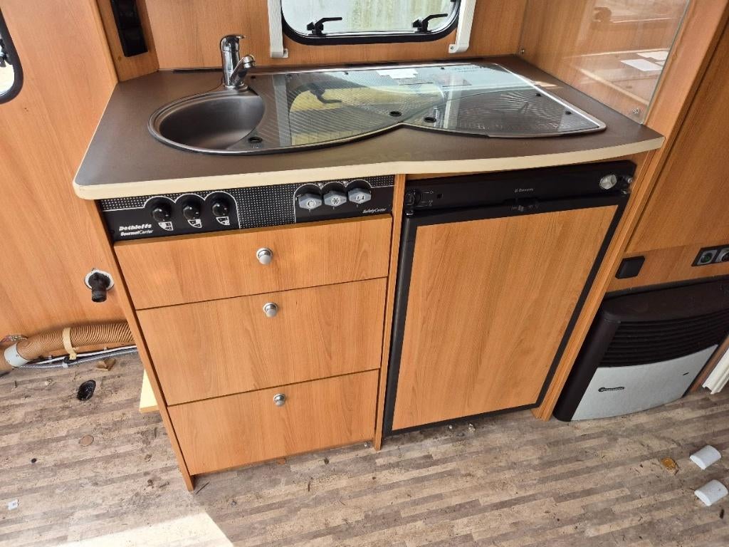 keukenblok compleet Dethleffs, Ophalen, Zo goed als nieuw