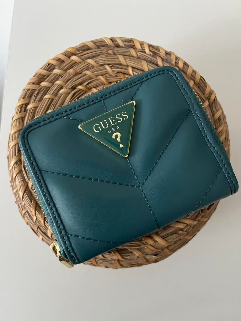 GUESS Portemonnee, Sieraden, Tassen en Uiterlijk, Portemonnees, Ophalen, Zo goed als nieuw, Overige kleuren, Guess