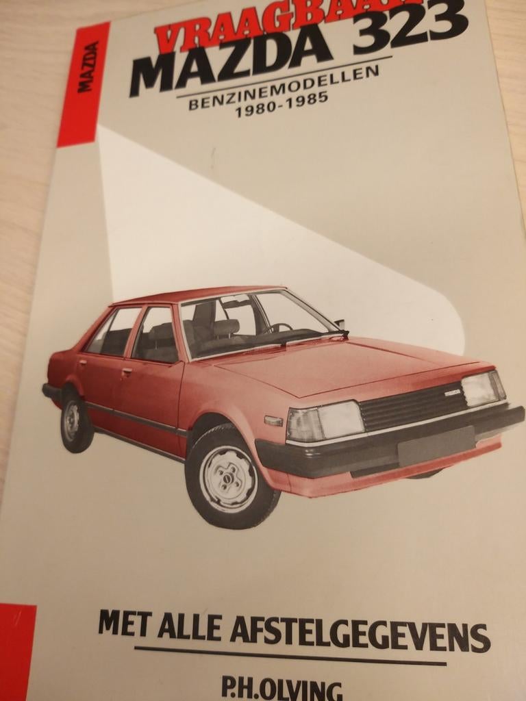 1980 85 vraagbaak Mazda 323 óók oud model 323 stationcar, Ophalen of Verzenden