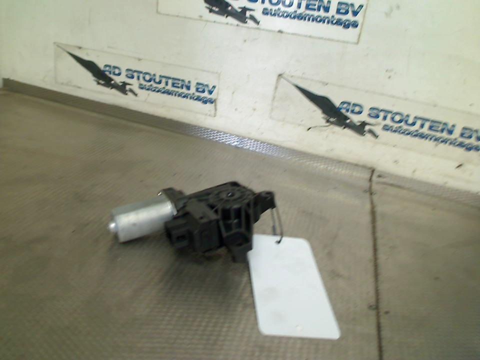 Motor Raammechaniek Links Achter C (W205) 2015, Gebruikt, Mercedes-Benz AG, Mercedes-Benz, Mercedesstraße 120, Stuttgart 70372, , Duitsland
