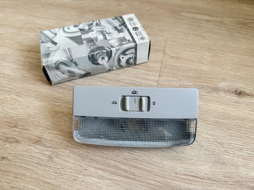 Interieur verlichting Polo / Golf / Caddy / Touran 6Q0947105, Ophalen of Verzenden, Nieuw, Seat