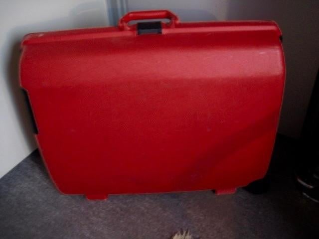 RUIME' KOFFER ROYAL TRAVELLER WARMRODE KLEUR ALS NIEUW, Sieraden, Tassen en Uiterlijk, Wieltjes, Hard kunststof, 45 tot 55 cm