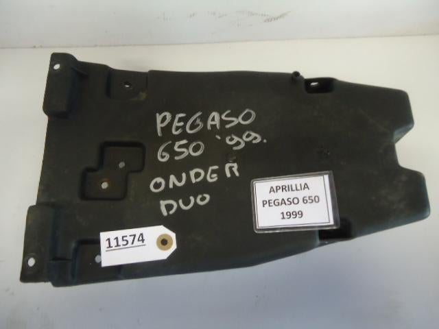 Pegaso 650 1992 - 2005 Aprilia Batterijbak D1-11126