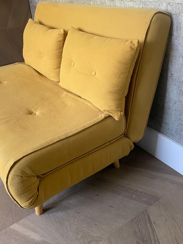 Zo goed als nieuwe slaapbank - Ideaal voor logees!, Ophalen of Verzenden, Zo goed als nieuw, Overige kleuren