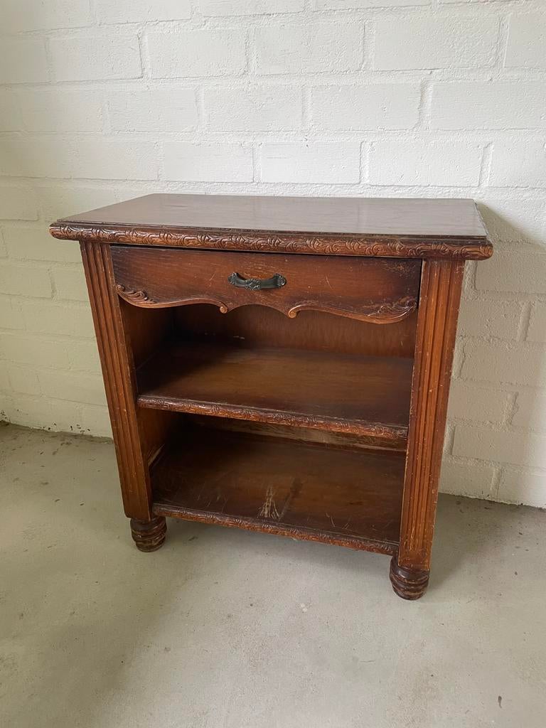 Oud kastje, Antiek en Kunst, Ophalen