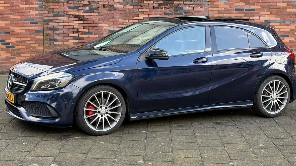 Mercedes-Benz A-Klasse 2.2 CDI A200 AUT 2017 Blauw, 4 cilinders, Blauw, Bedrijf, Diesel