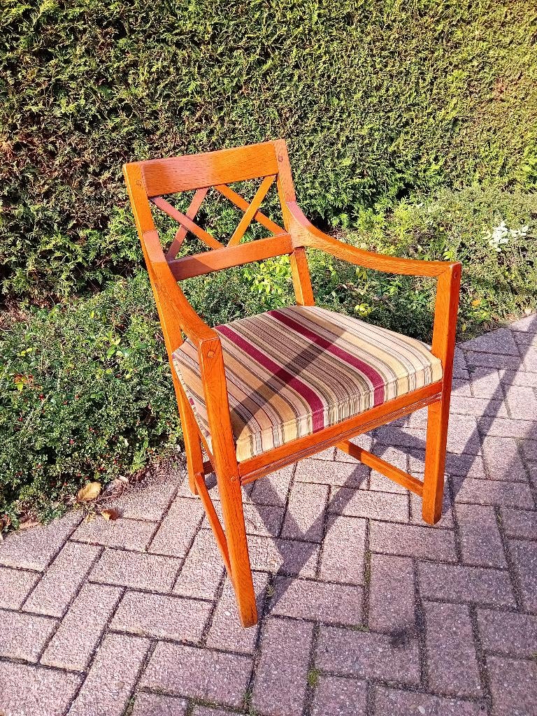 Schuitema eetkamer stoelen., Ophalen, Gebruikt, Bruin, Stof