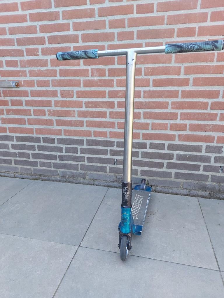 Professionele custom stuntstep, Fietsen en Brommers, Steps, Ophalen, Gebruikt, Gewone step